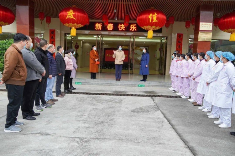 福利院之夜，在线观看福利视频的温馨故事